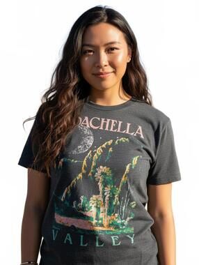 T-Shirt / Coachella Valley / Large / New